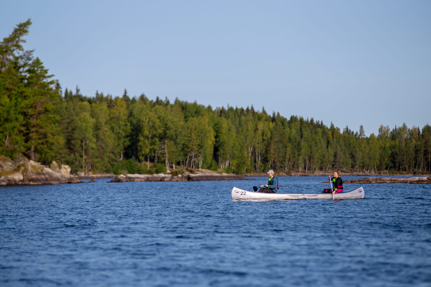 Kanot på sjön